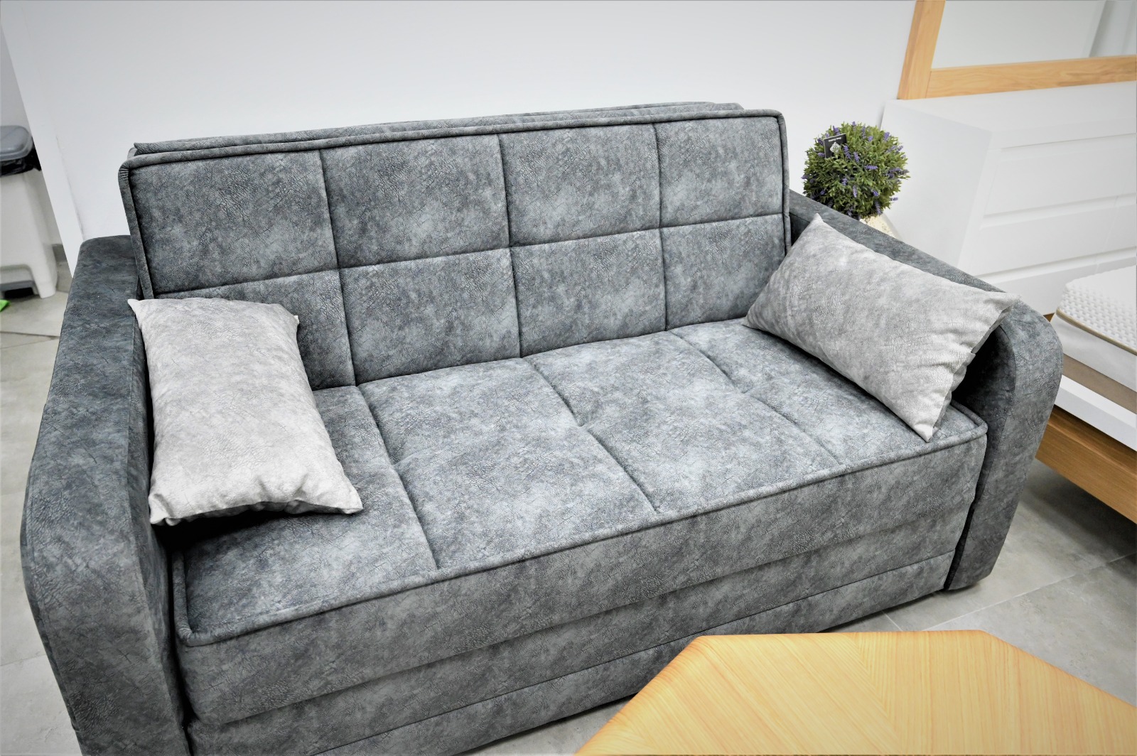 WhatsApp Image 2023-03-02 at 9.01.36 PM (1).jpeg